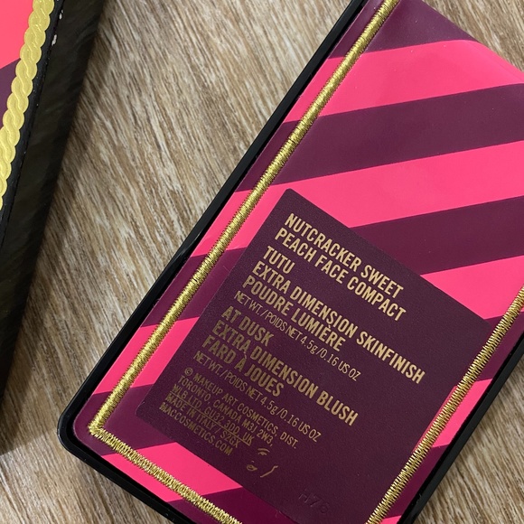 ๐Mac limited edition highlighter blush duo palette๐ - Picture 9 of 9